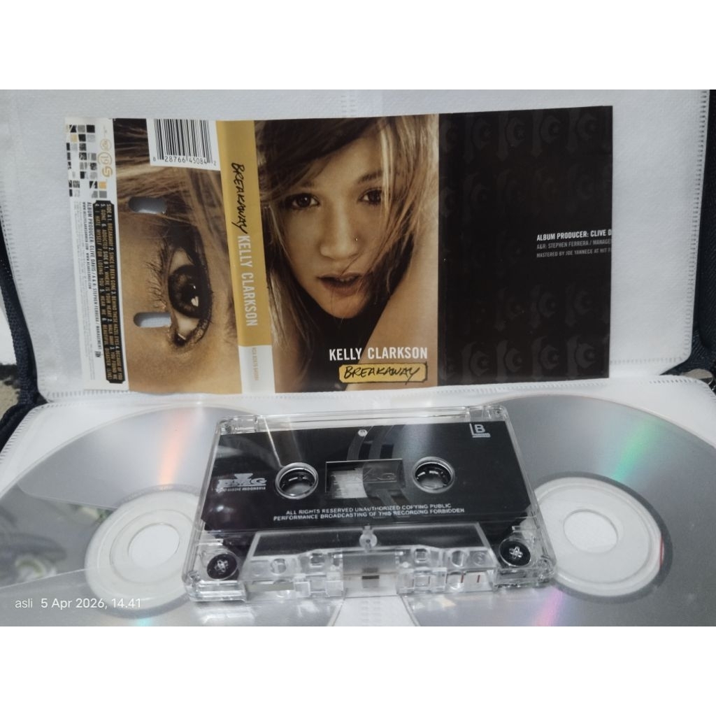 kaset pita kelly clarkson breakaway album (bagus, mulus)