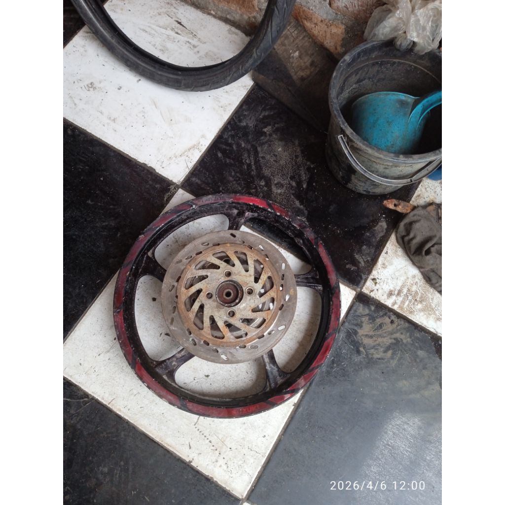 velg depan Suzuki Nex