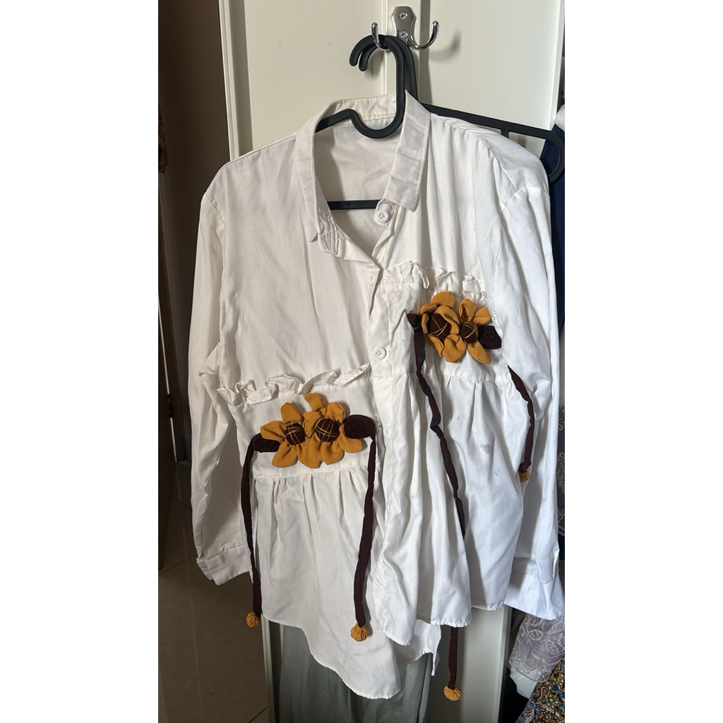 oversize kemeja putih