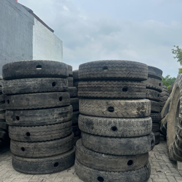 Ban Dapra Kapal Fender Truk Ukuran 1000