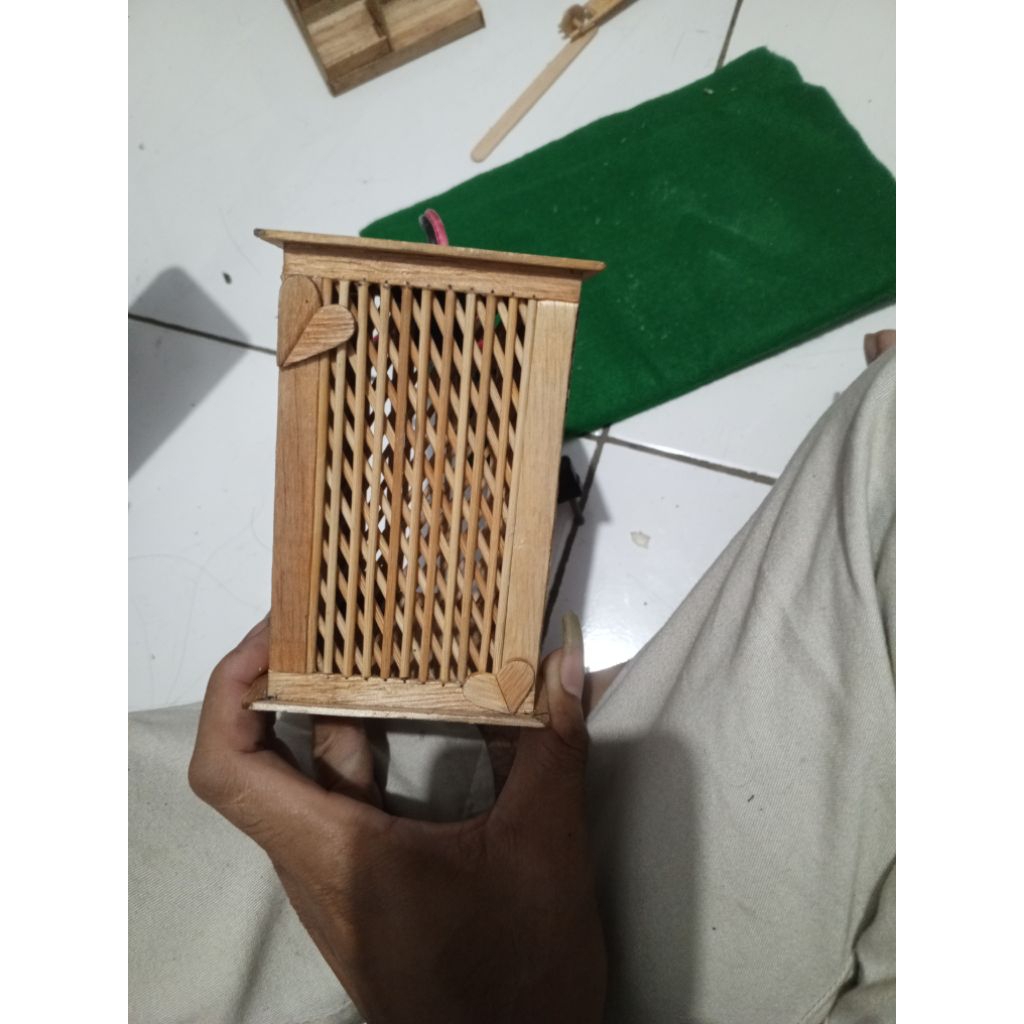 tempat lampu gantung