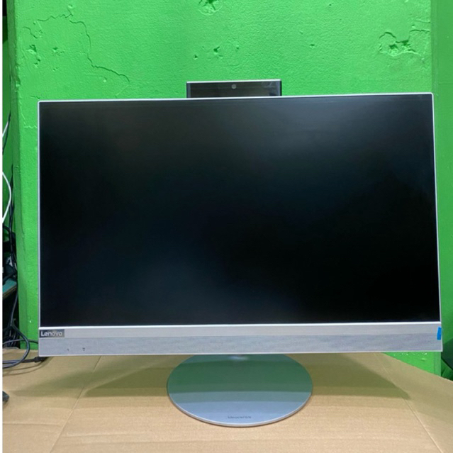 PC ALL IN ONE LENOVO V520 PROCESSOR CORE I7 8700T  GEN 8 RAM 8GB HARDISK 2TB LAYAR 24 INCH