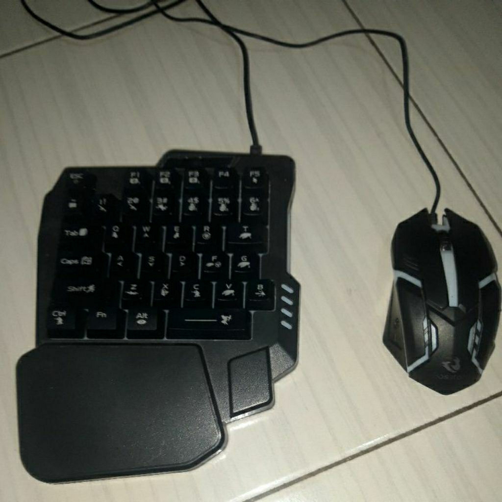 Set keybord singgle hand buat gaming