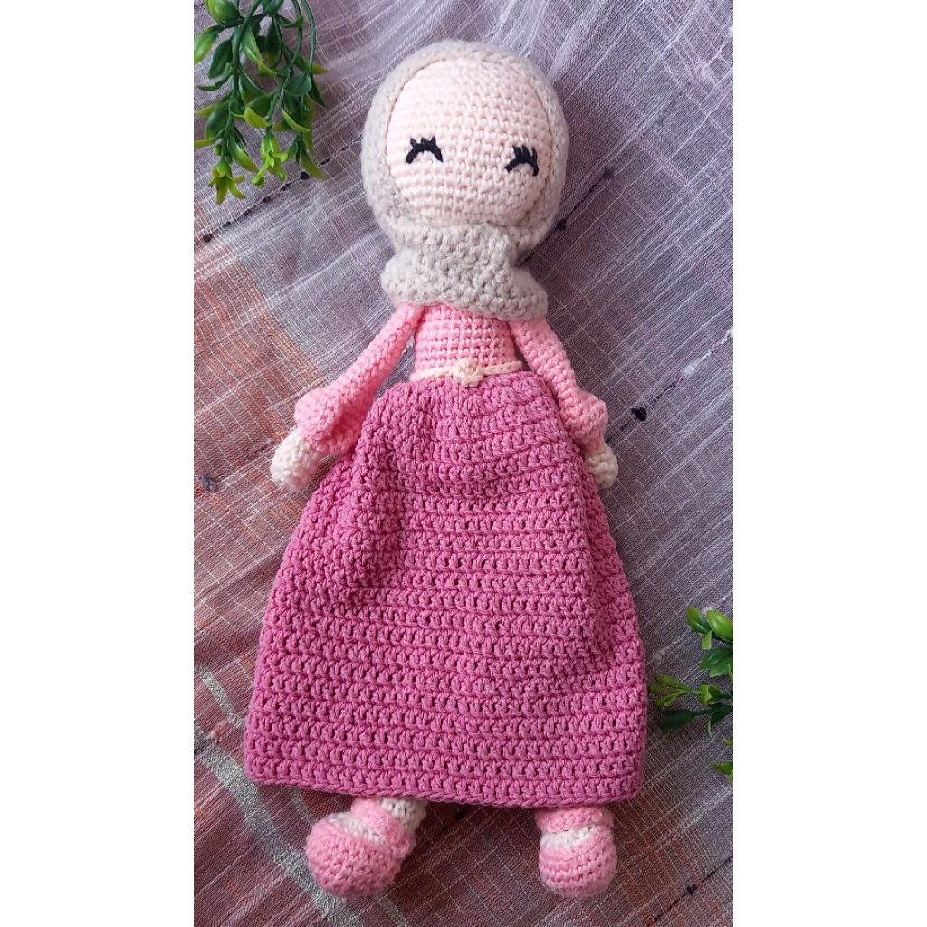 Boneka Hijab Rajut