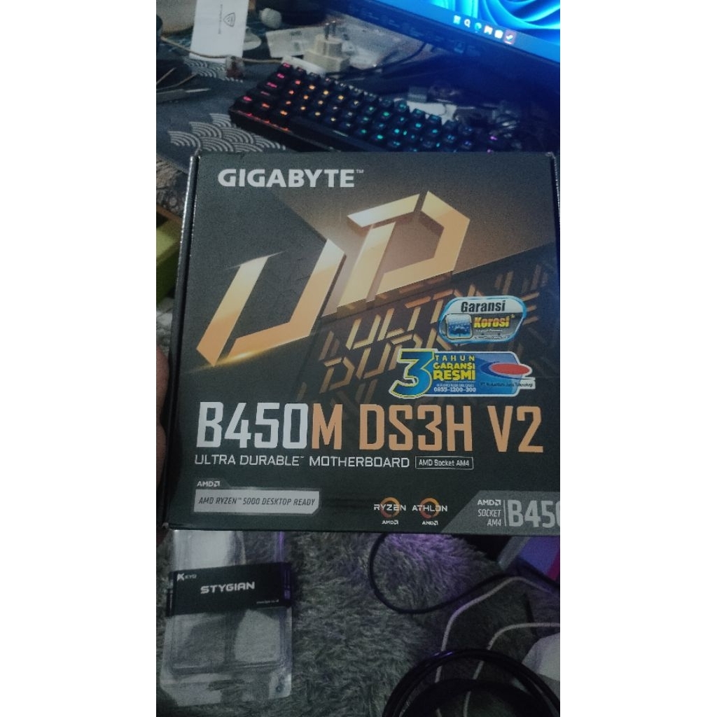 MOBO AM4 GYGABITE B450M DS3H V3 BEKAS NORMAL