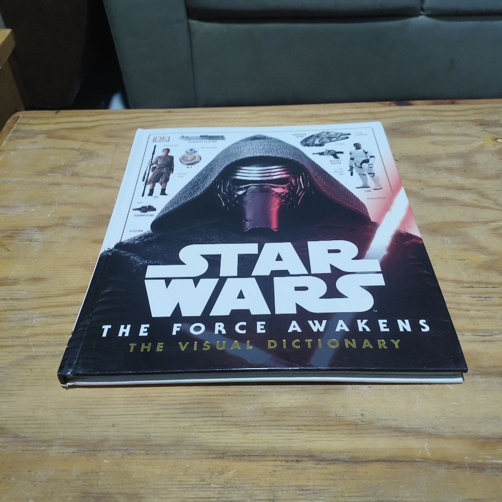 Buku Star Wars The Force Awakens The Visual Dictionary