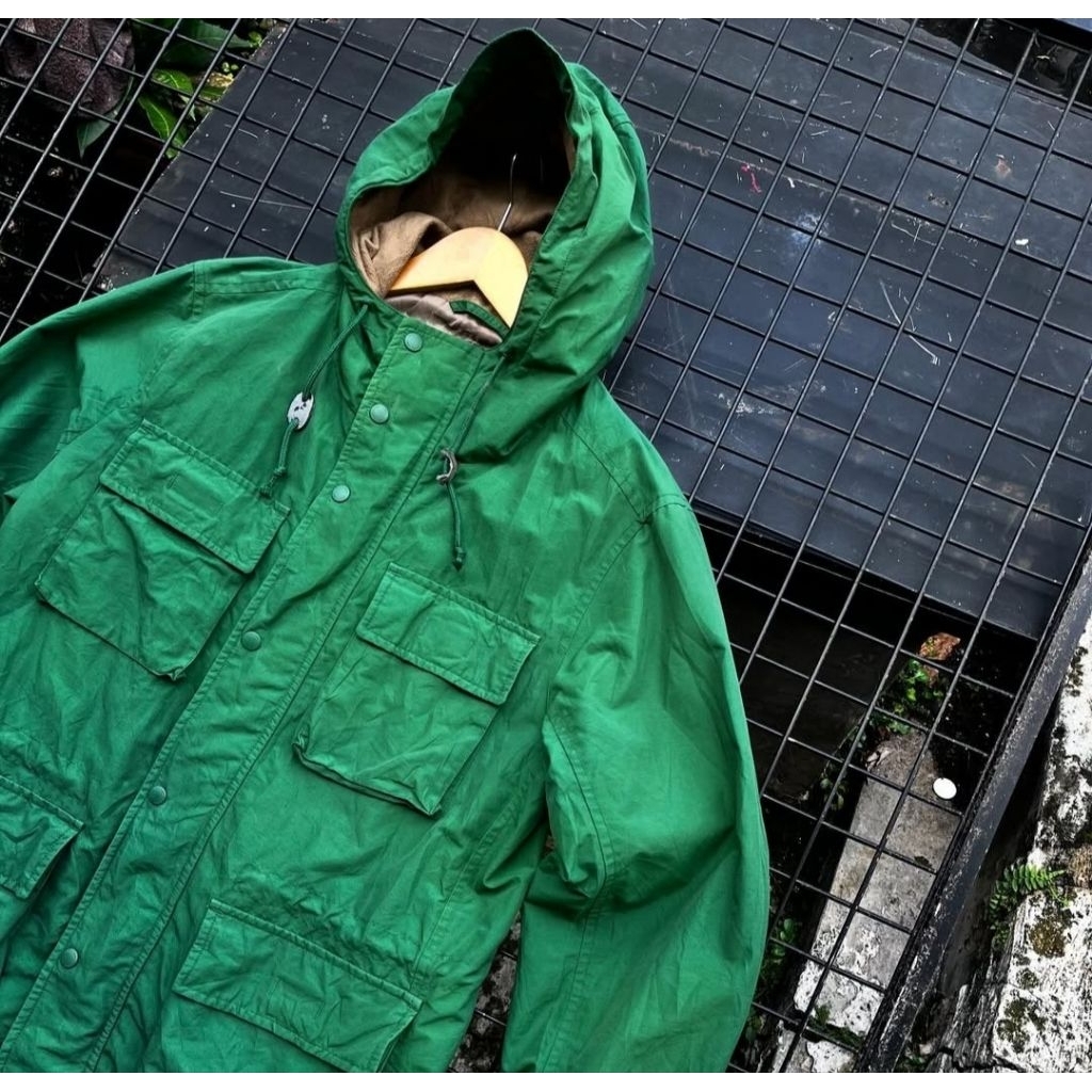 UNIQLO MOUNTAIN PARKA JACKET