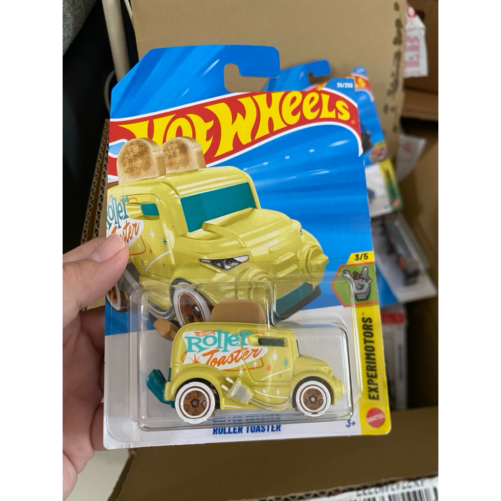 hot wheels roller toaster new