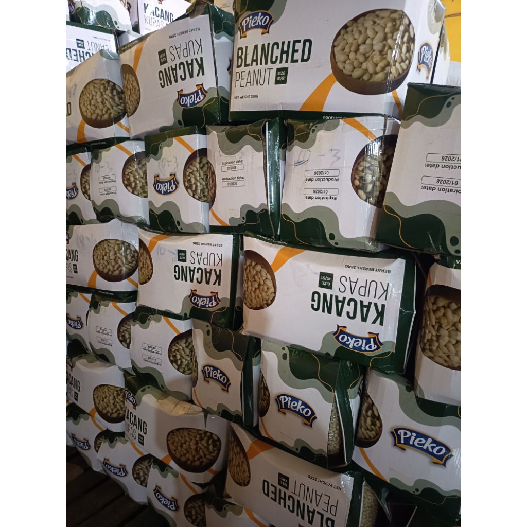 Kacang Tanah Kupas Mentah 1 Dus 25 Kg