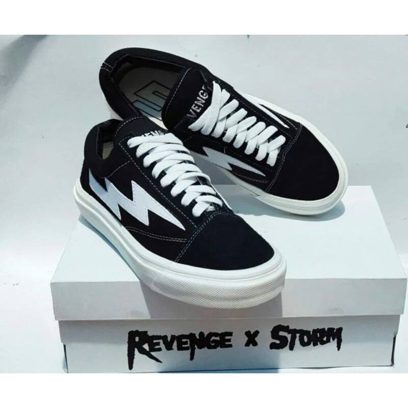 Sepatu Revenge x storm og Black white 39-43 Grade original Sepatu Sekolah Ukuran 39 43