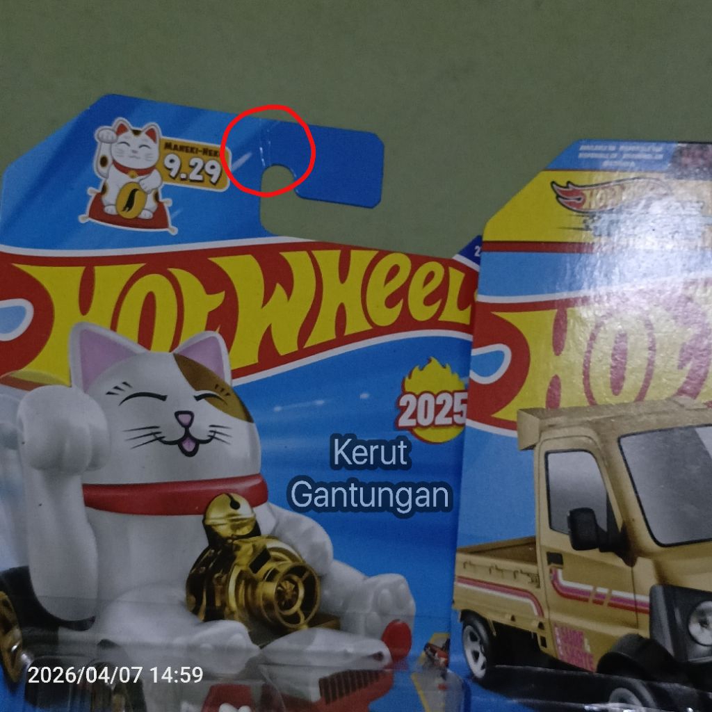 Hot Wheels Feline Lucky [Maneki Neko] Putih (2025) dan Mighty K Kuning Cream Rilisan Tahun 2024