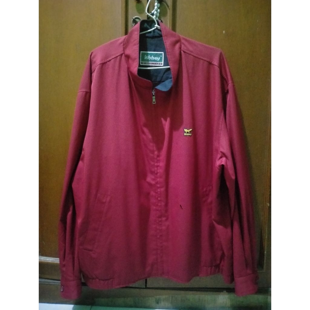 CASUAL JAKET WOLSEY GOLF SIZE L FIT XLMINUS ADA LUBANG KECIL