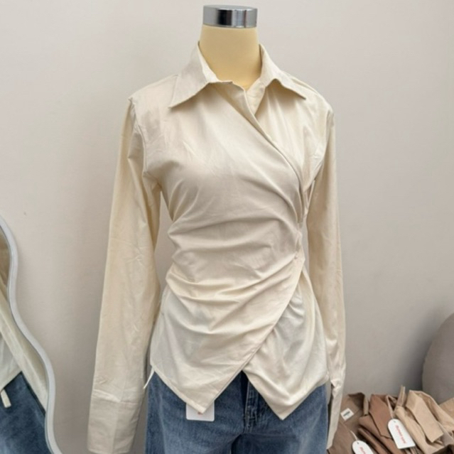 Moira shirt, kemeja wanita, atasan wanita, kemeja wispie, kemeja wanita, kemeja slimfit, atasan slim