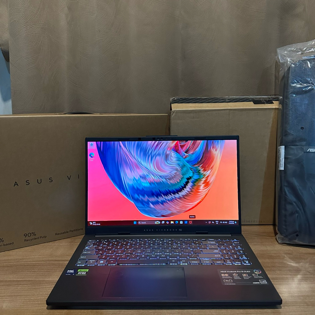 Laptop Desain Premium ASUS Vivobook Pro 15 OLED N6506M 16/1TB Ultra 9 185H RTX 4050 6GB Fullset