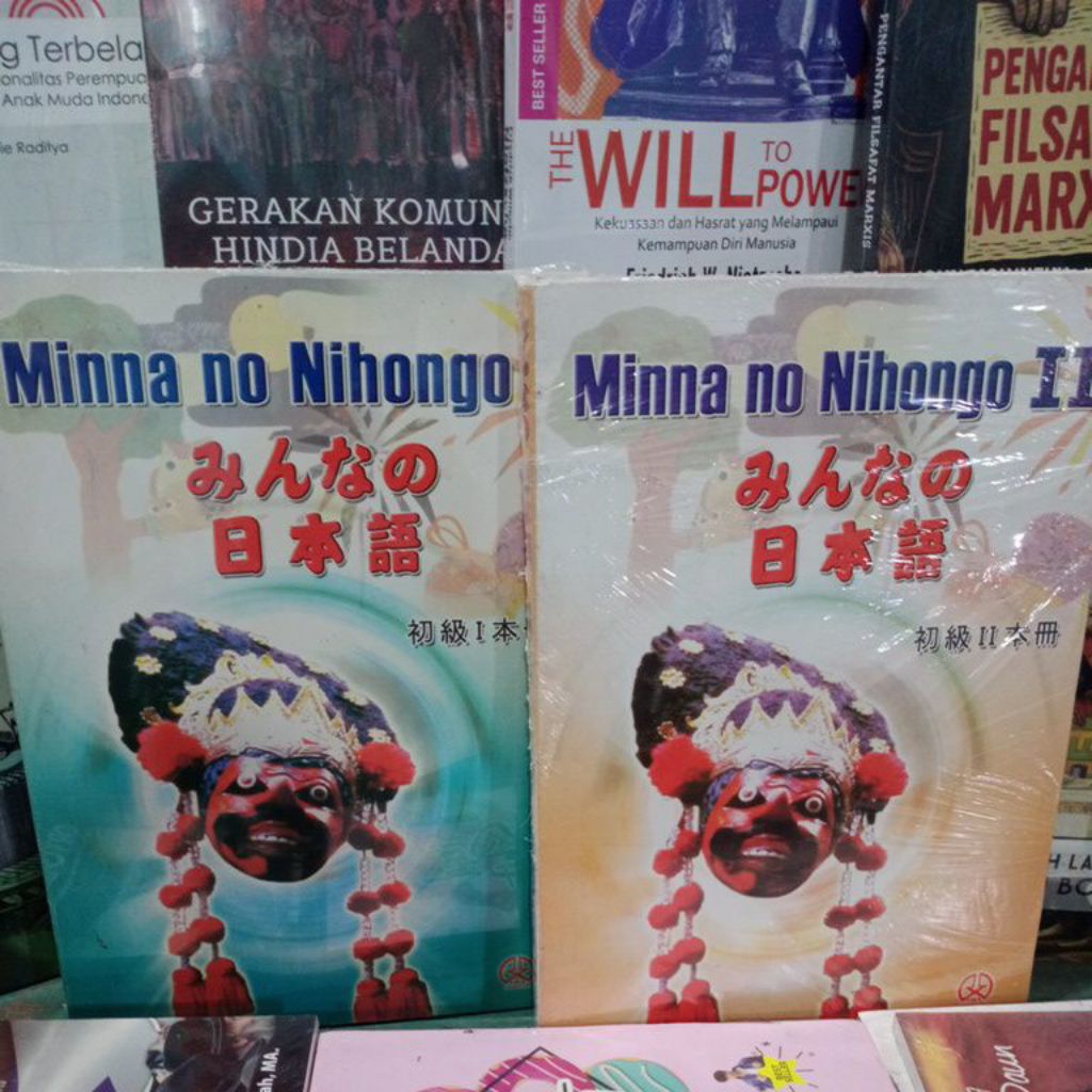 Minna no Nihongo 1 dan Minna no Nihongo 2