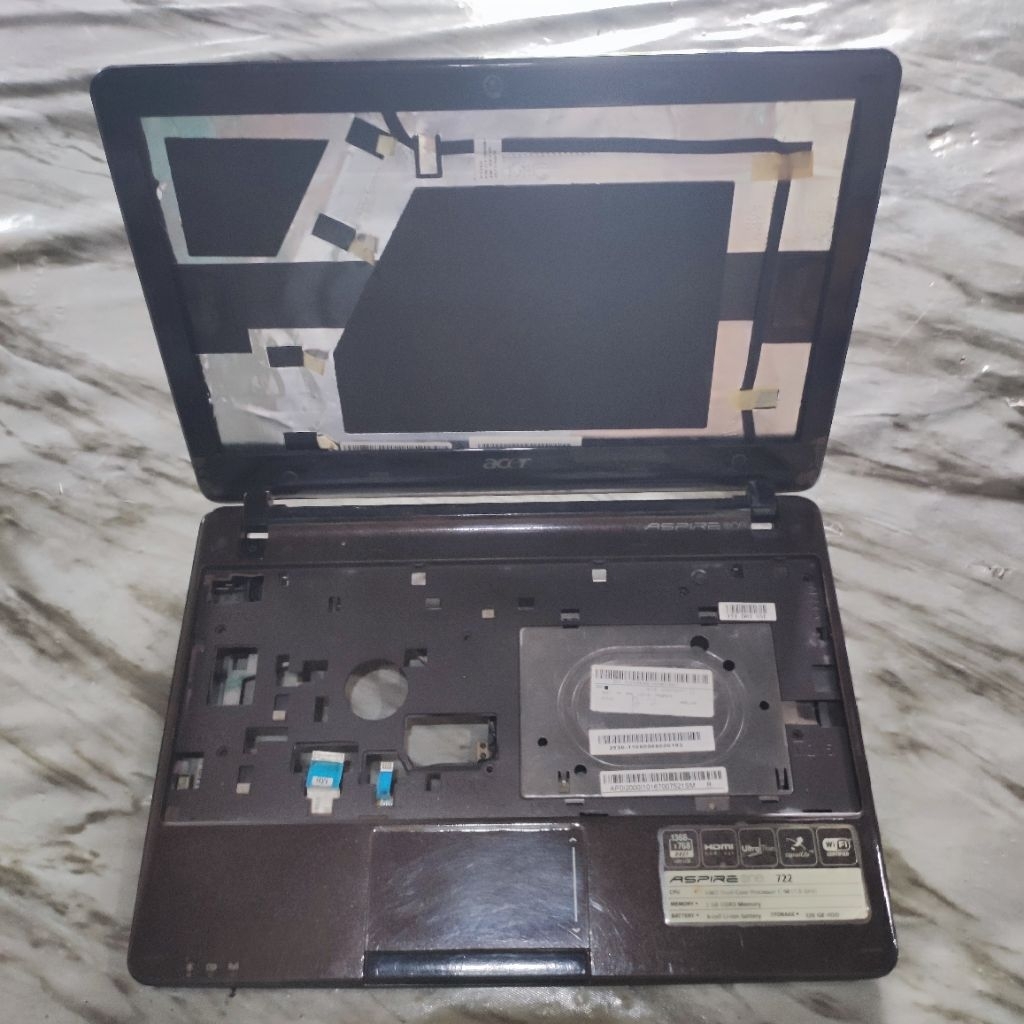 Casing Case Kesing Laptop Acer Aspire One 722