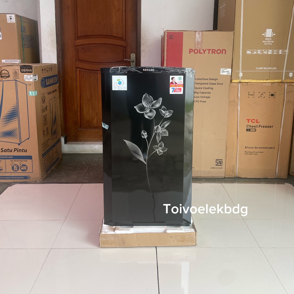 Sanken SKV161FBK Kulkas 1 pintu 160 liter SKV-161FBK SKV161 Kulkas Motif Bunga Hitam Putih