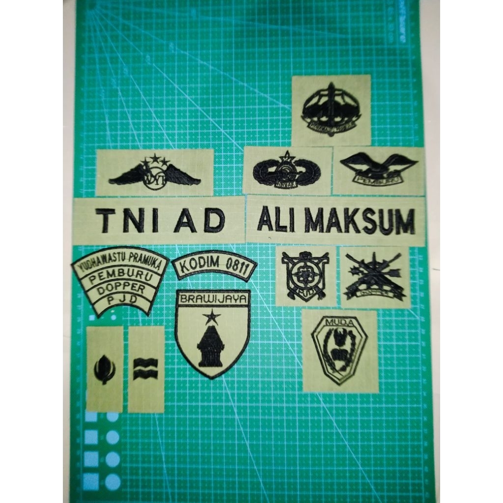 Atribut TNI AD (MIKA)