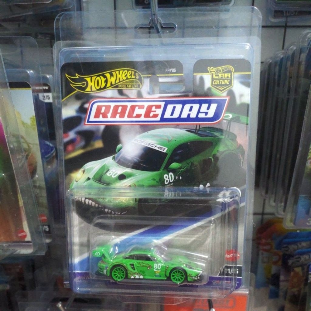 hot wheels premium Rexy Porsche  911 GT3 R (992)
