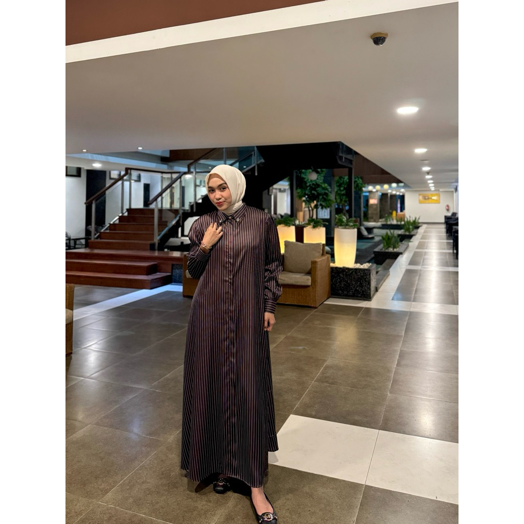 Mazayaa - Ralin Dress Gamis Wanita Bahan Sutra Silk Motif Salur Payet Mewah Dan Elegant
