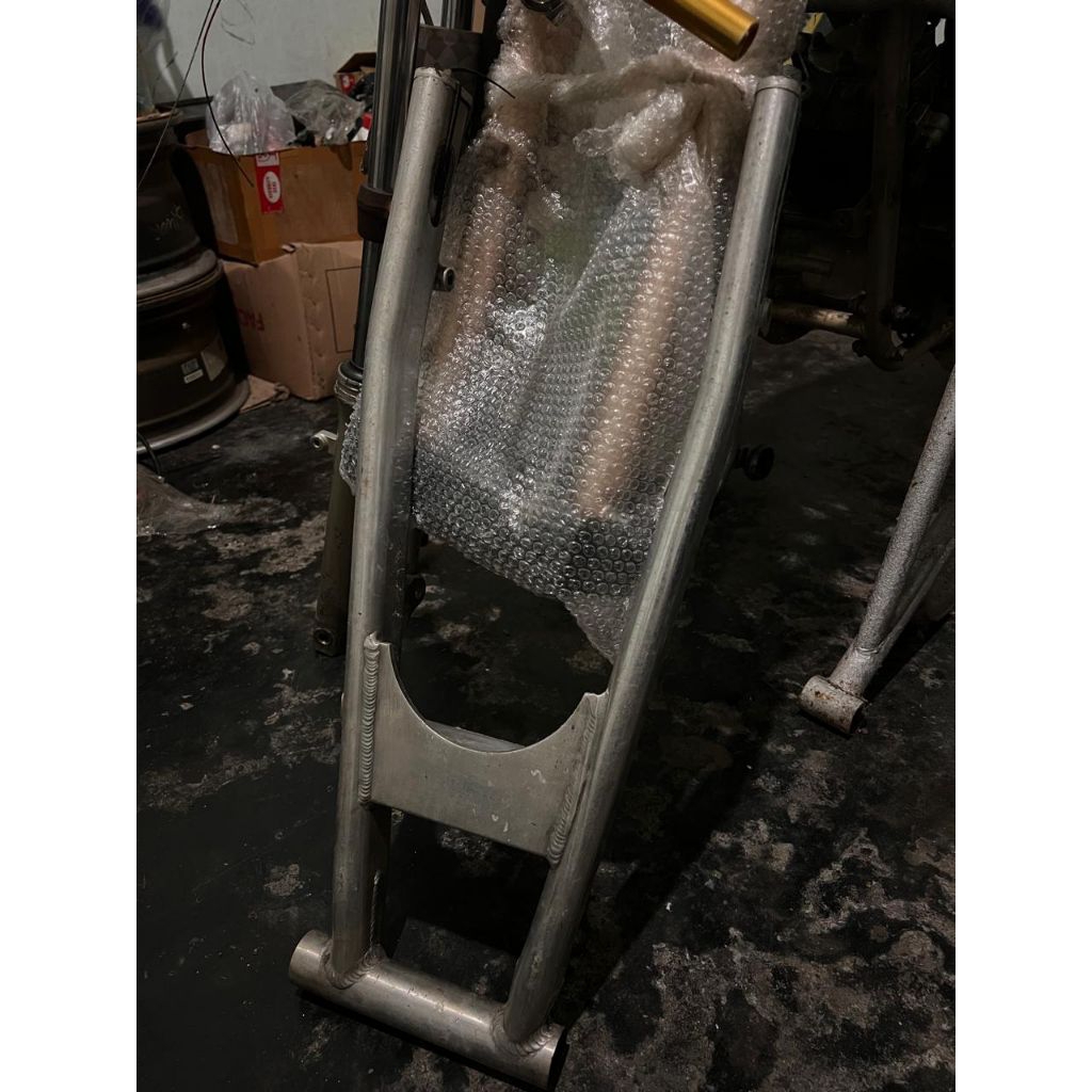 swing arm/lengan ayun CNC NINJA R/SS mounting bawah