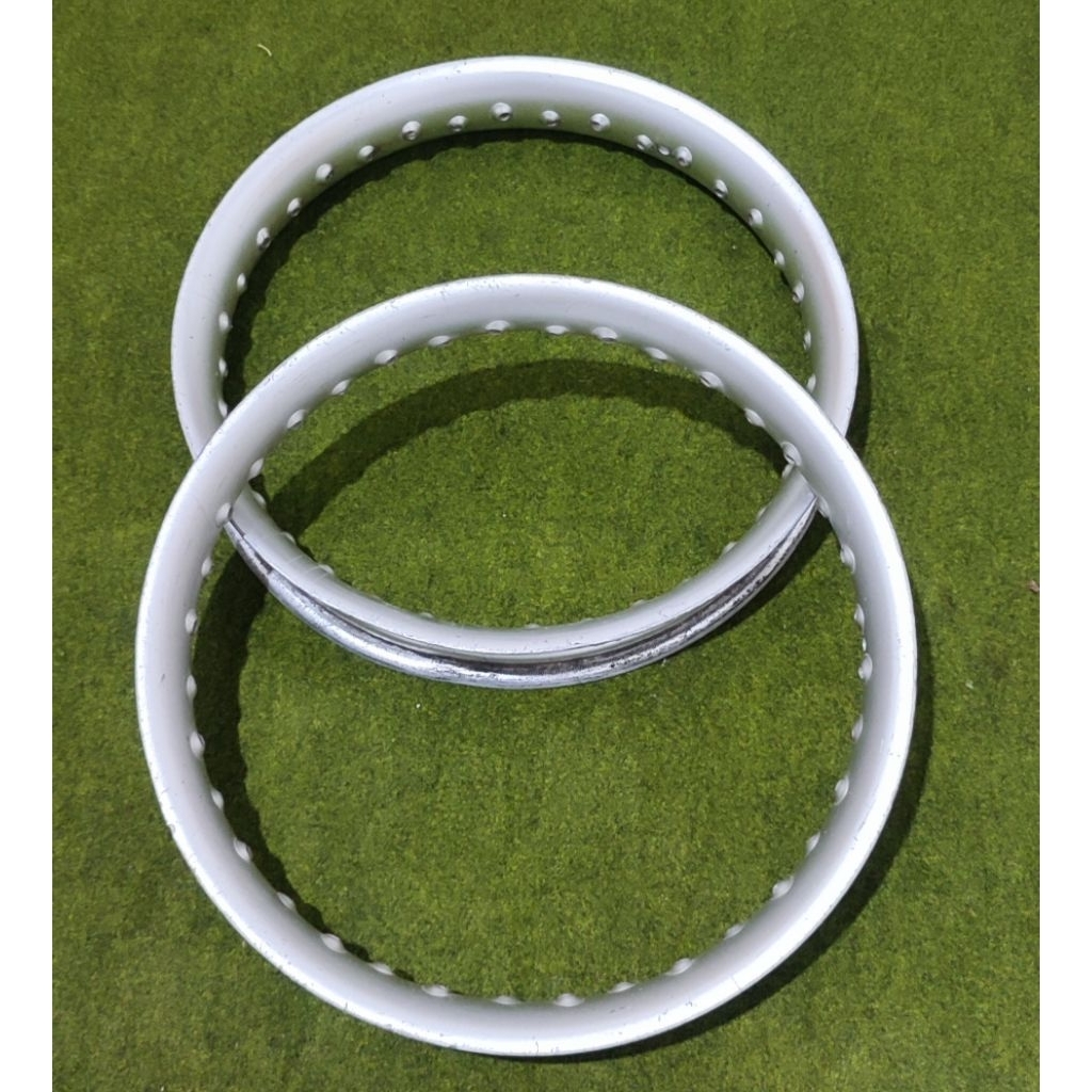 VELG WILWOD SETENGAH LINGKARAN SIZE 185/215 RING 17 KONDISI SECOND MINUS YANG SIZE 215 ADA PEANG 2 T