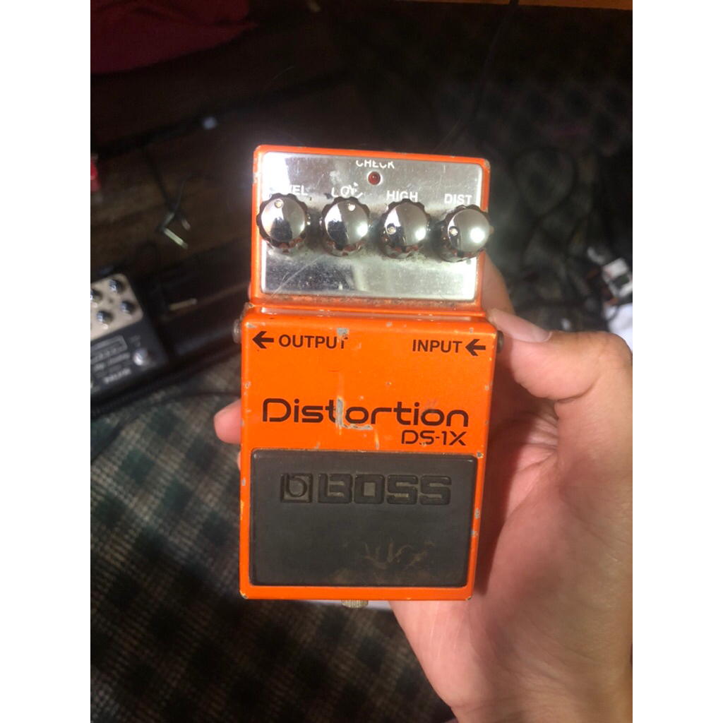 BOSS DS1X (BUKAN BOSS DS-1) (USED BATANGAN) EFEK DISTORSI DENGAN SOUND MODERN