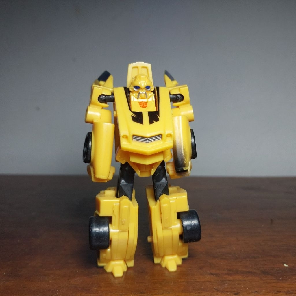 Transformers 2007 Legends class Bumblebee