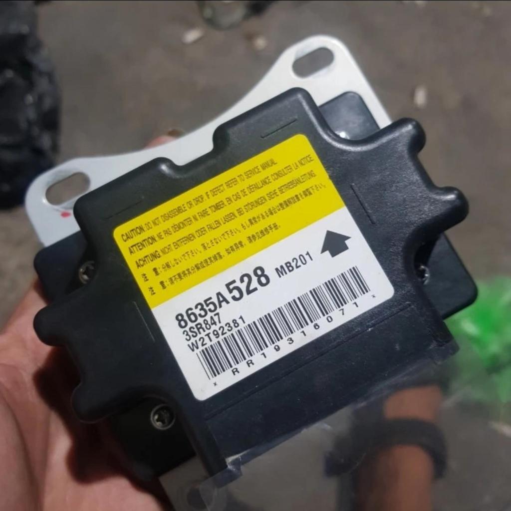 Modul Srs Airbag Aktif Mitsubishi Pajero 8635A528