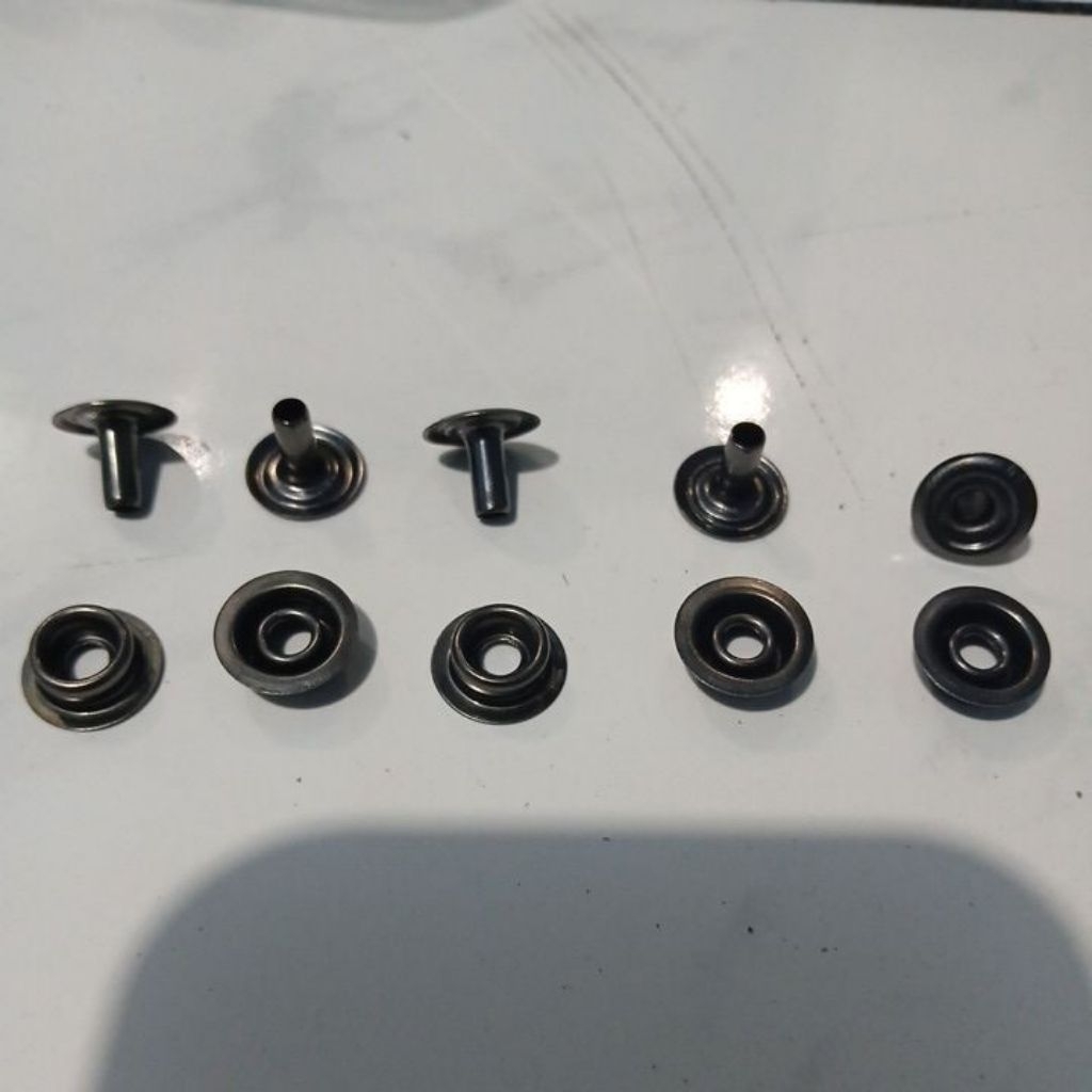 satu set kancing helm bogo atas bawah original-Nikel
