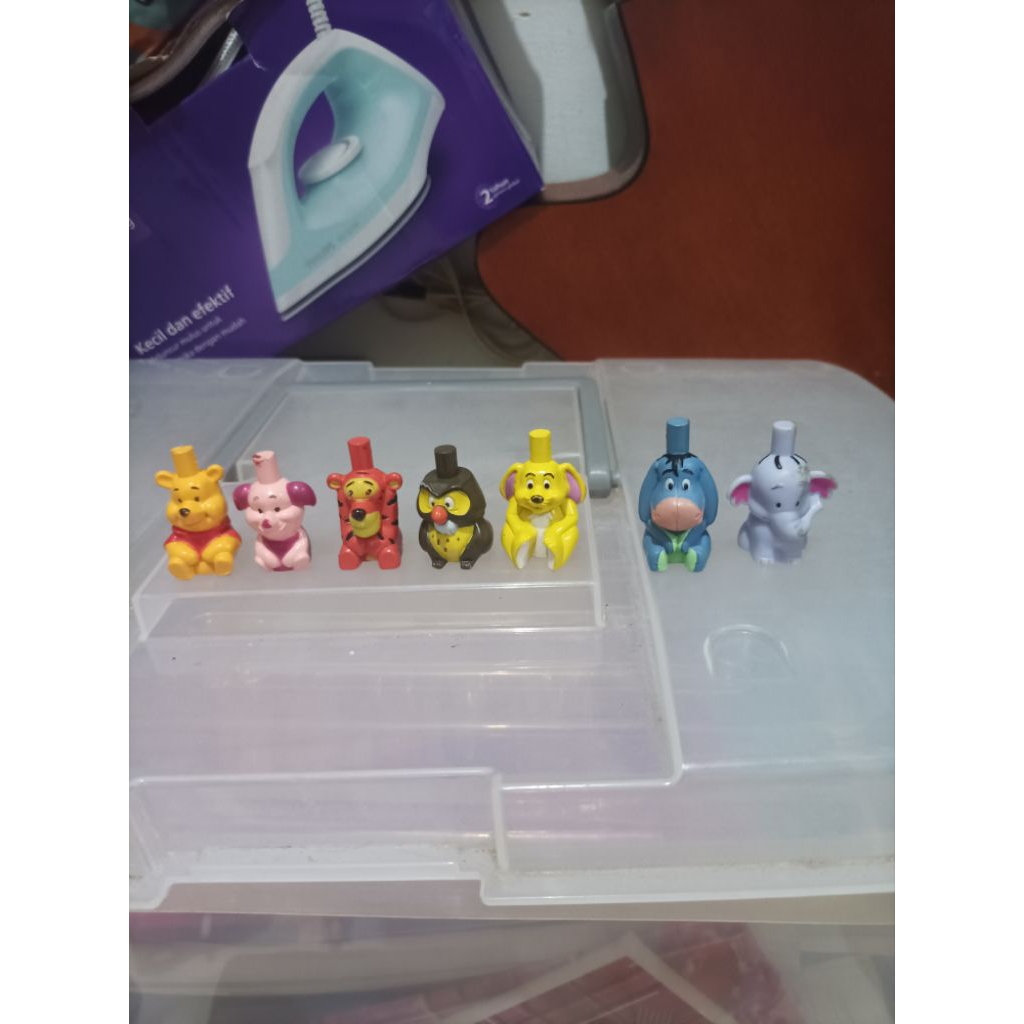 preloved figure pooh n friends disney