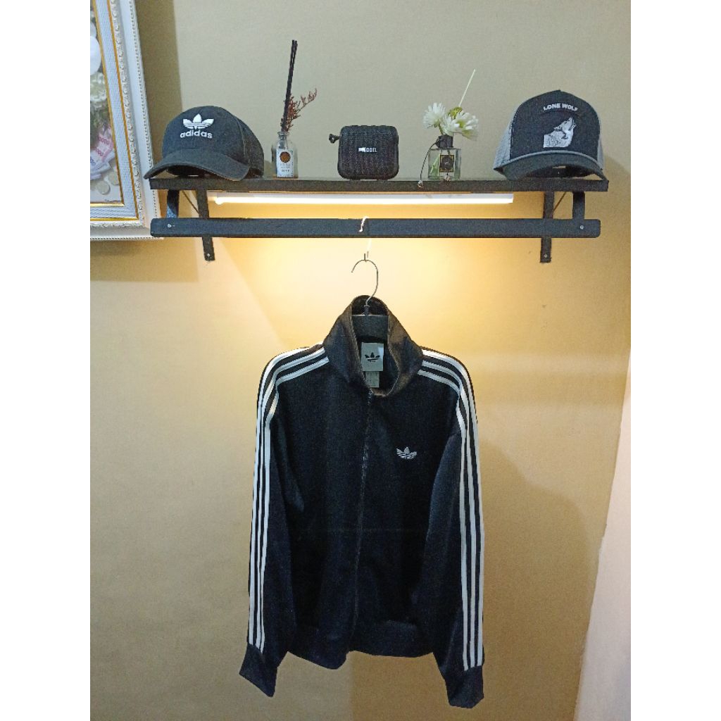 tracktop adidas firebird blackwhite new realese 2025