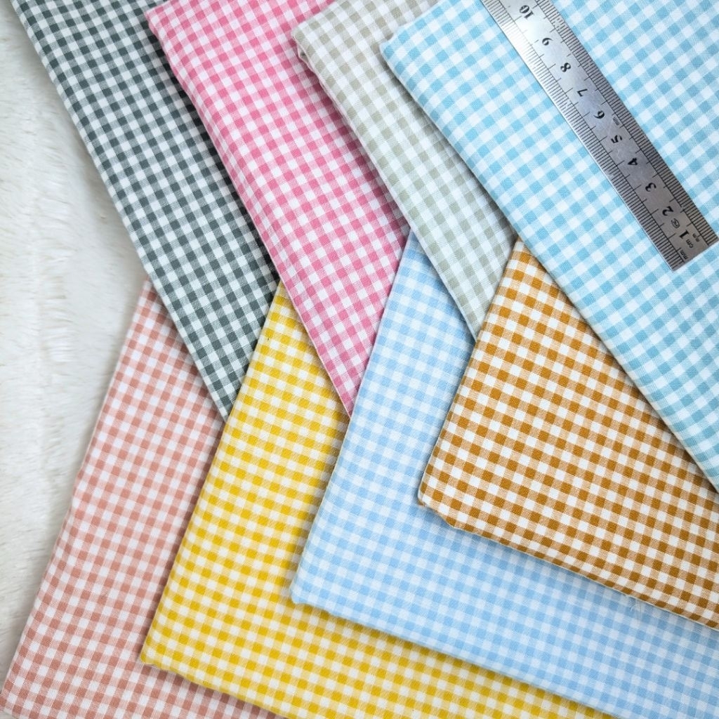 Kain katun zara kotak kecil 0.4cm
