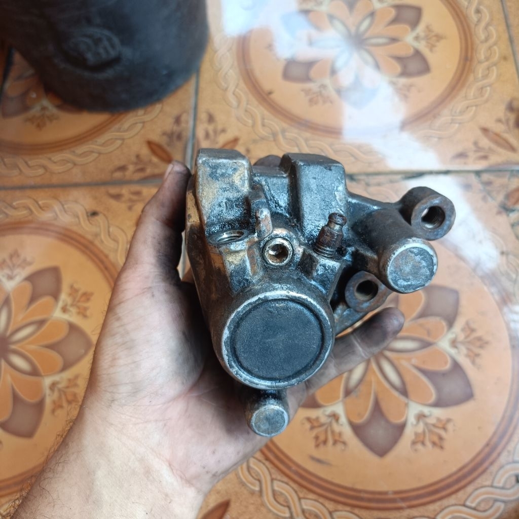 kaliper yamaha rxz original