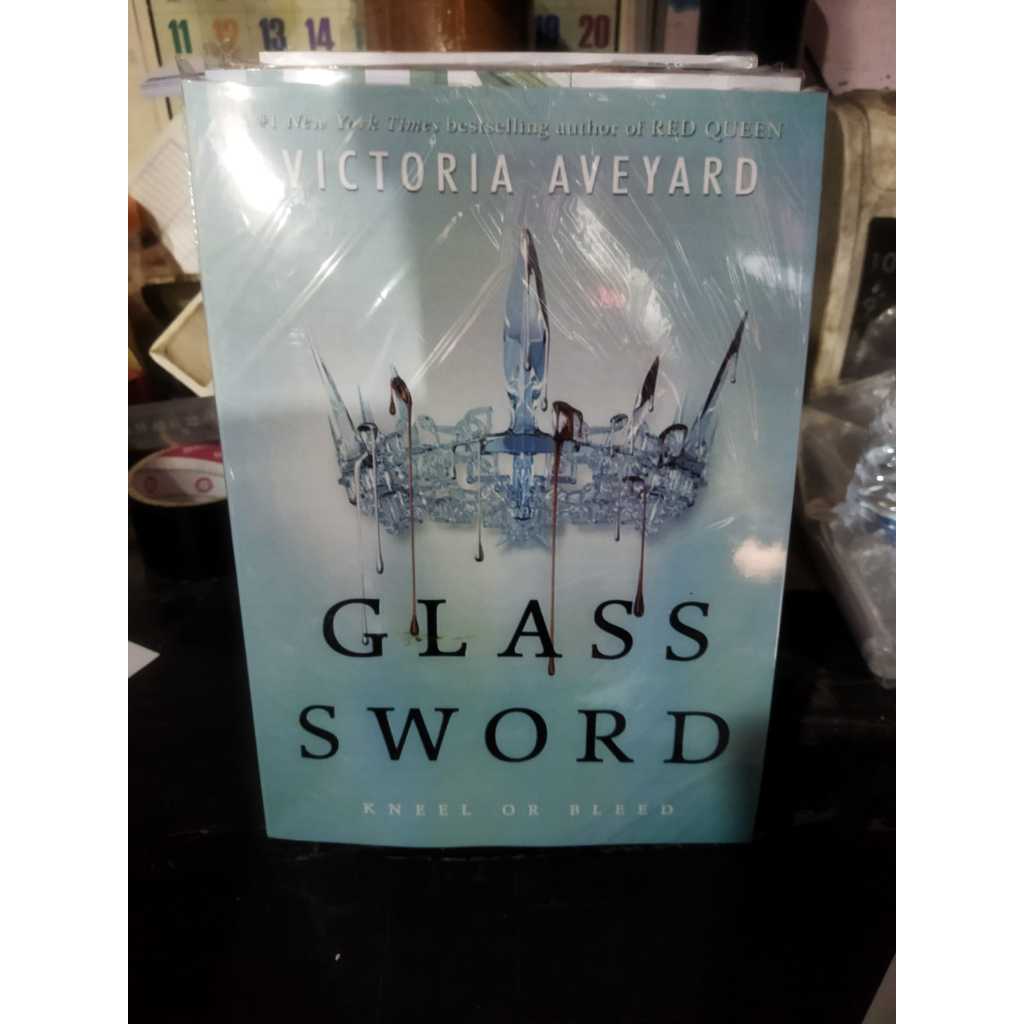 Glass Sword by Victoria Aveyard