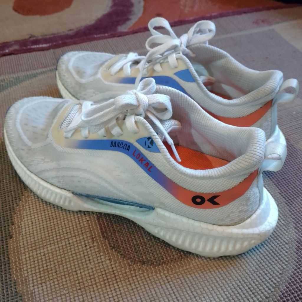 Preloved Sepatu Kanky story x BCA sepatu tsunagari ringan lari sneakers casual sport running daily s