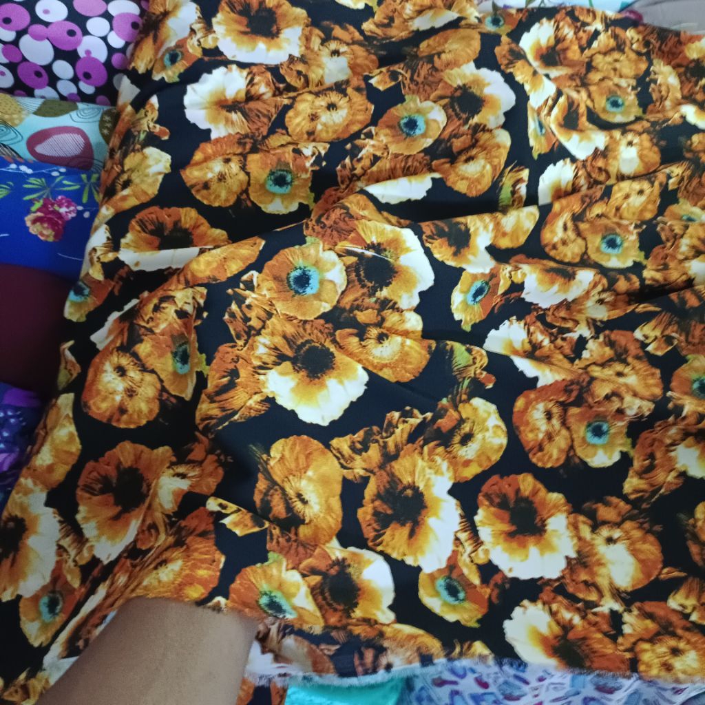 Kain wolfis motif kembang bulat - kain woll peach garmen meteran - kain wolffis premium - ldy