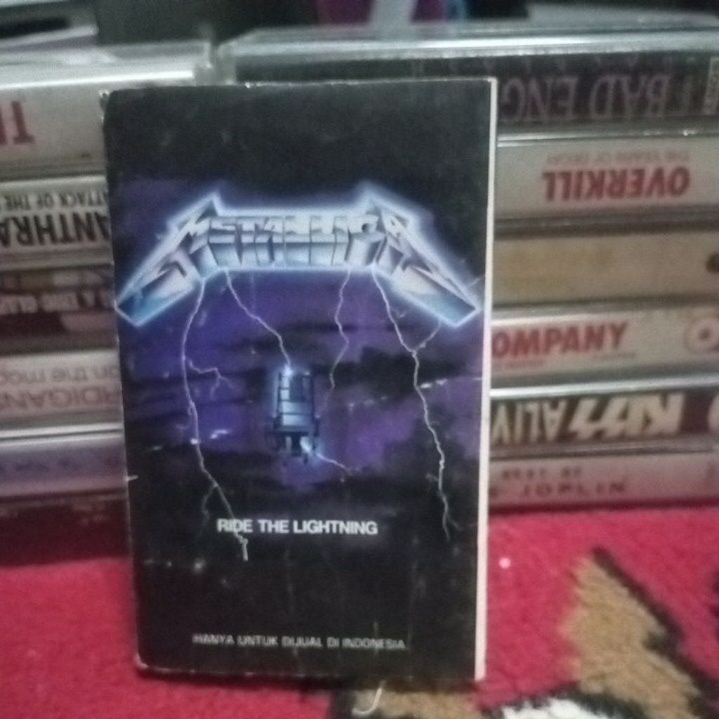 Kaset Metallica Ride The Lighting