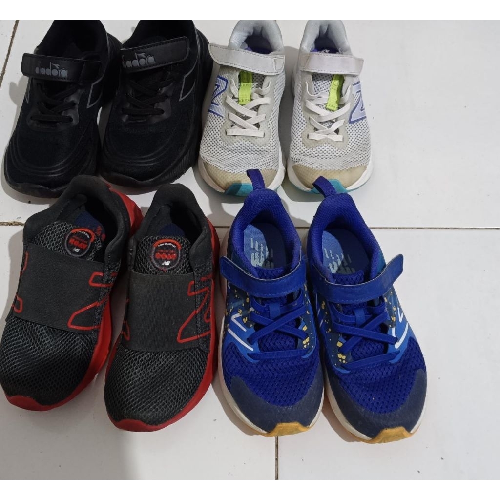 sepatu second anak