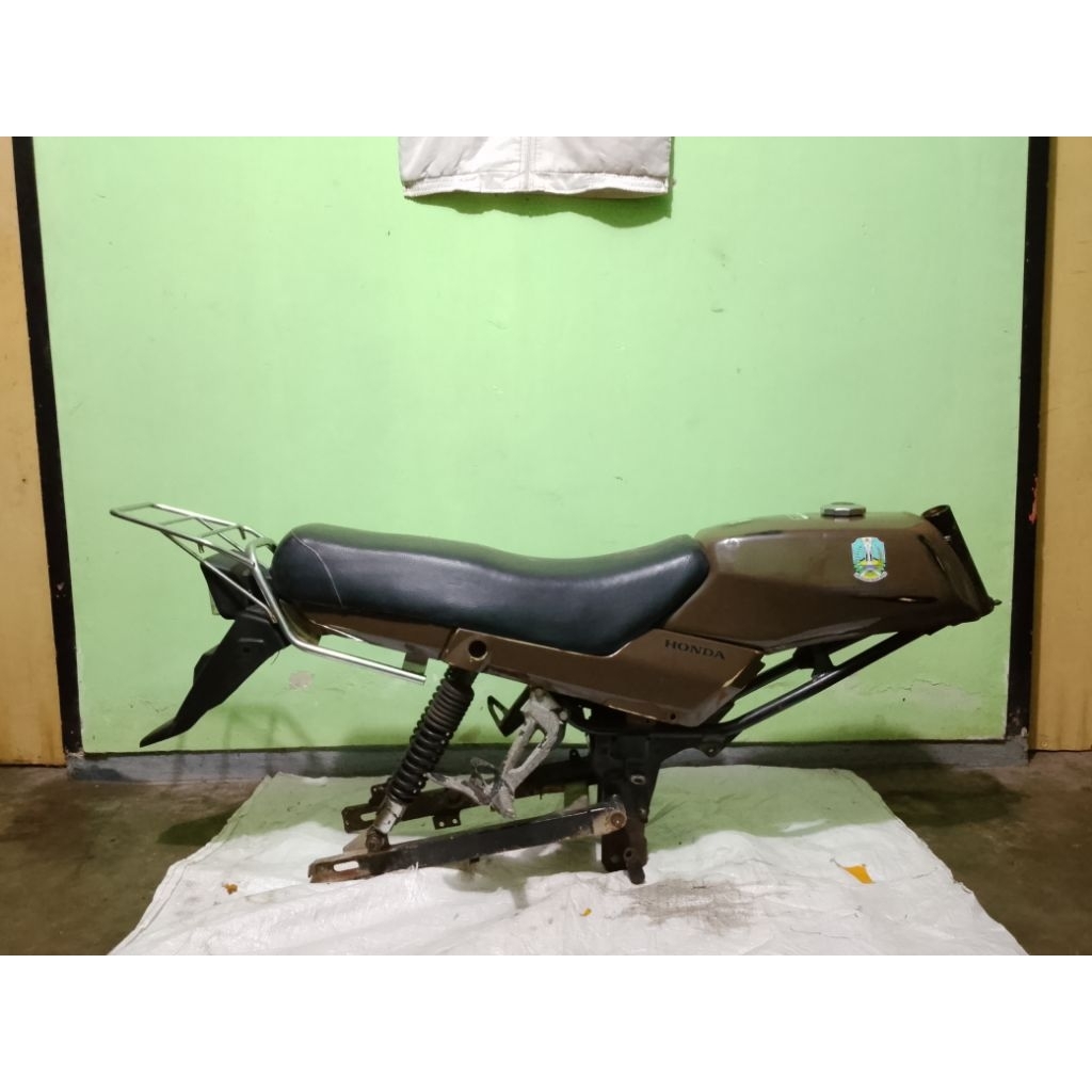Rangka set body Honda win