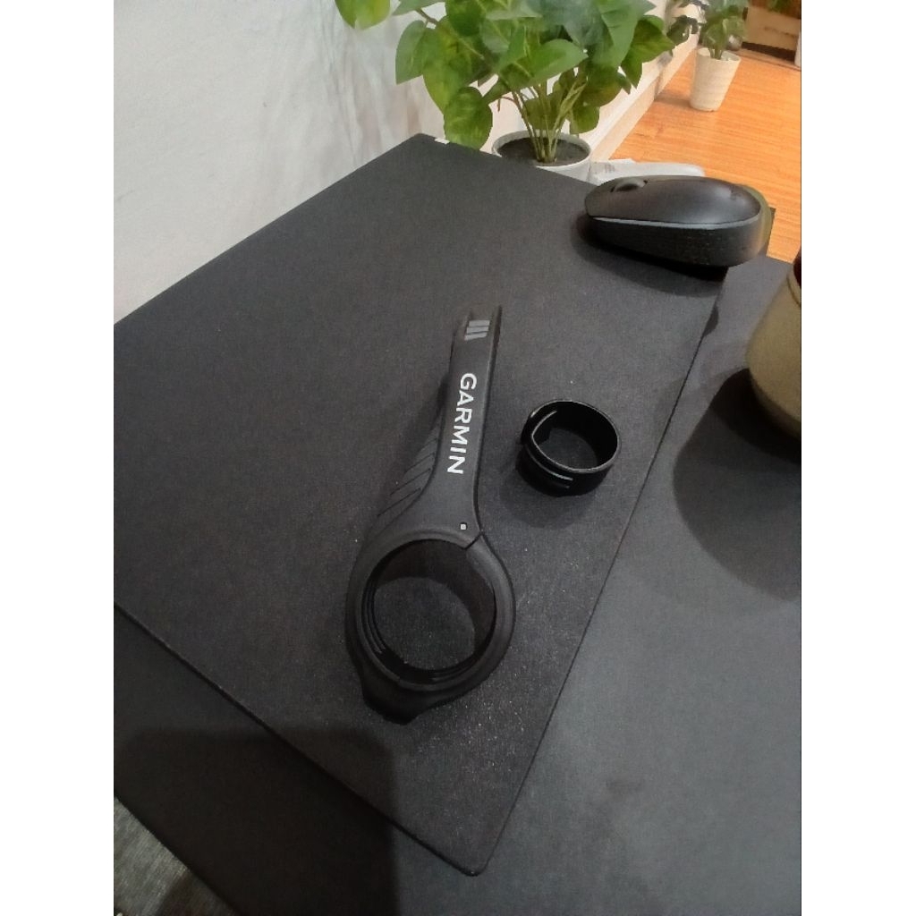 BARFLY GARMIN MOUNT ORIGINAL SECOND GOOD CONDITION
