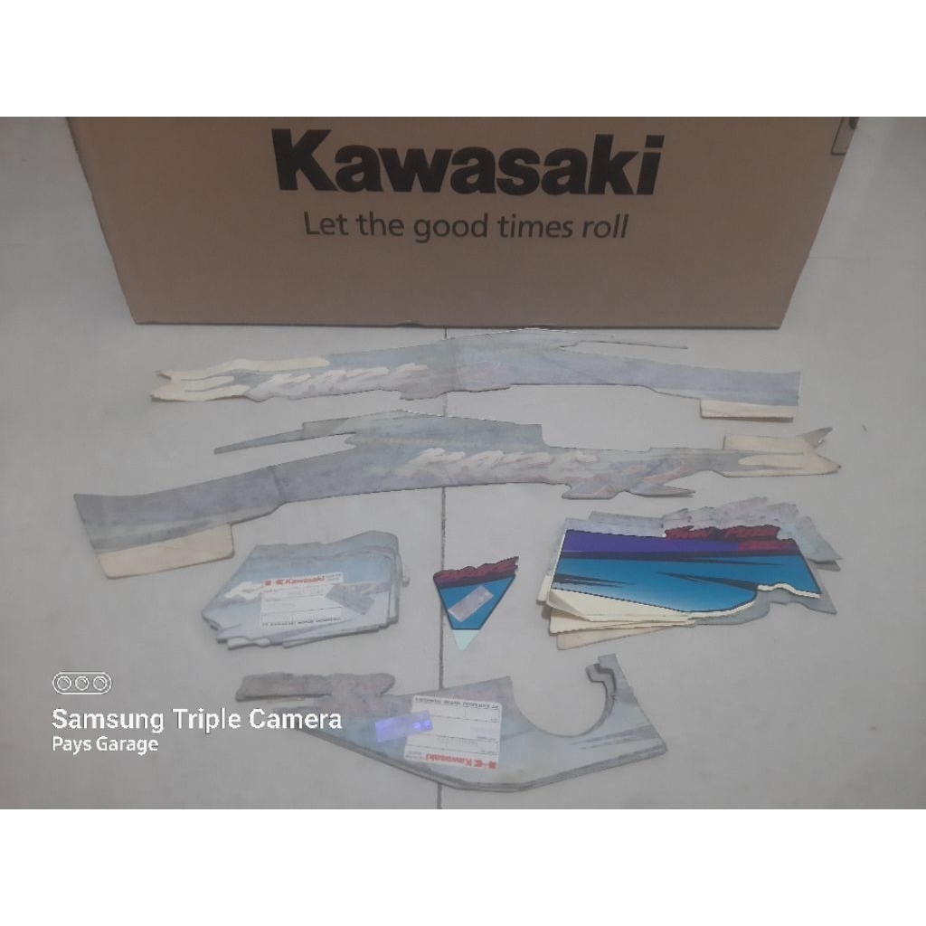 striping full body kawasaki kaze R old 1997