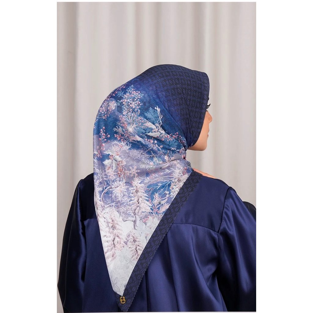 Buttonscarves Series Holiday