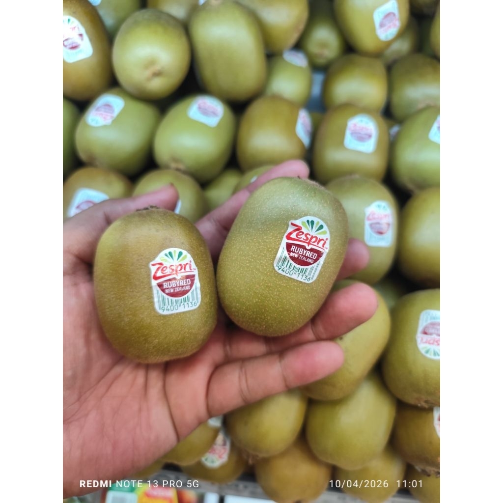 Kiwi red / kiwi merah Zespri / buah kiwi merah fresh 1 kg