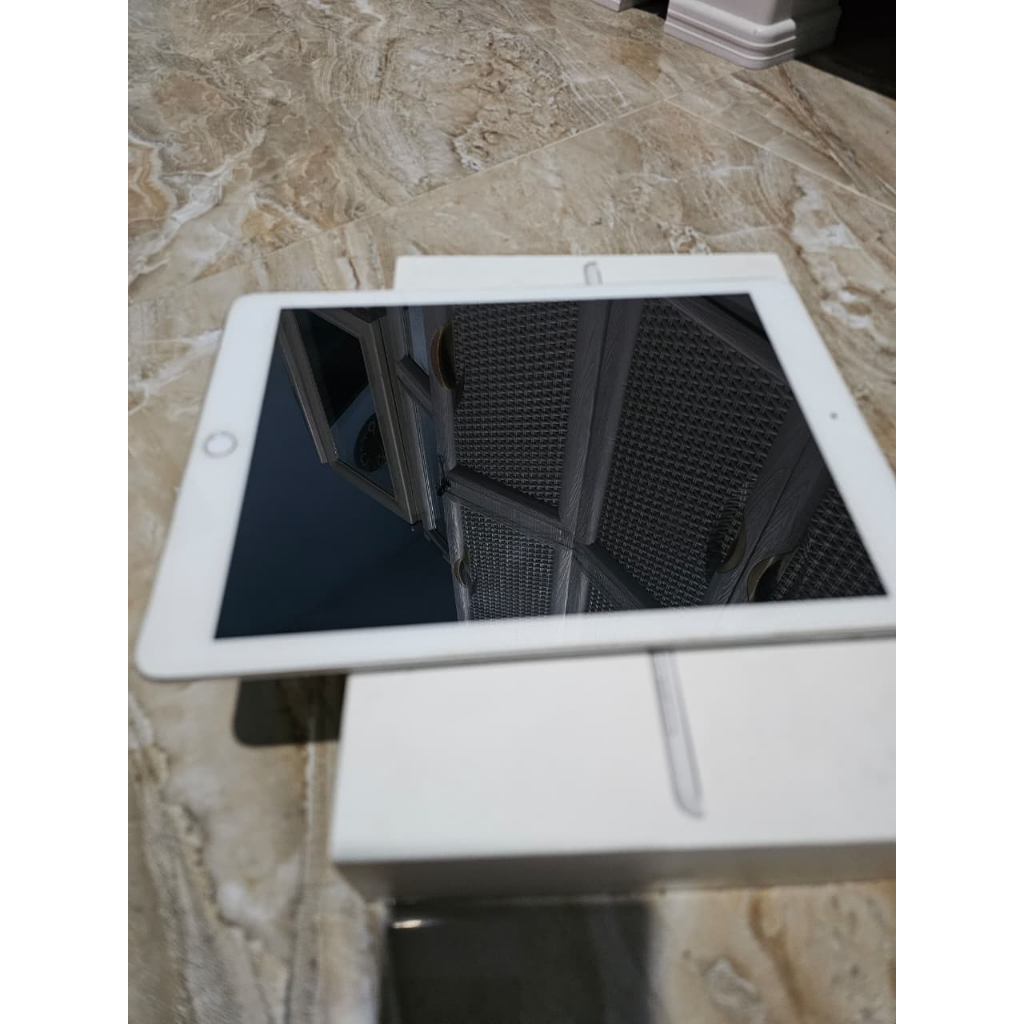 IPAD 6 2018 KONDISI MULUS WIFI ONLY 32GB
