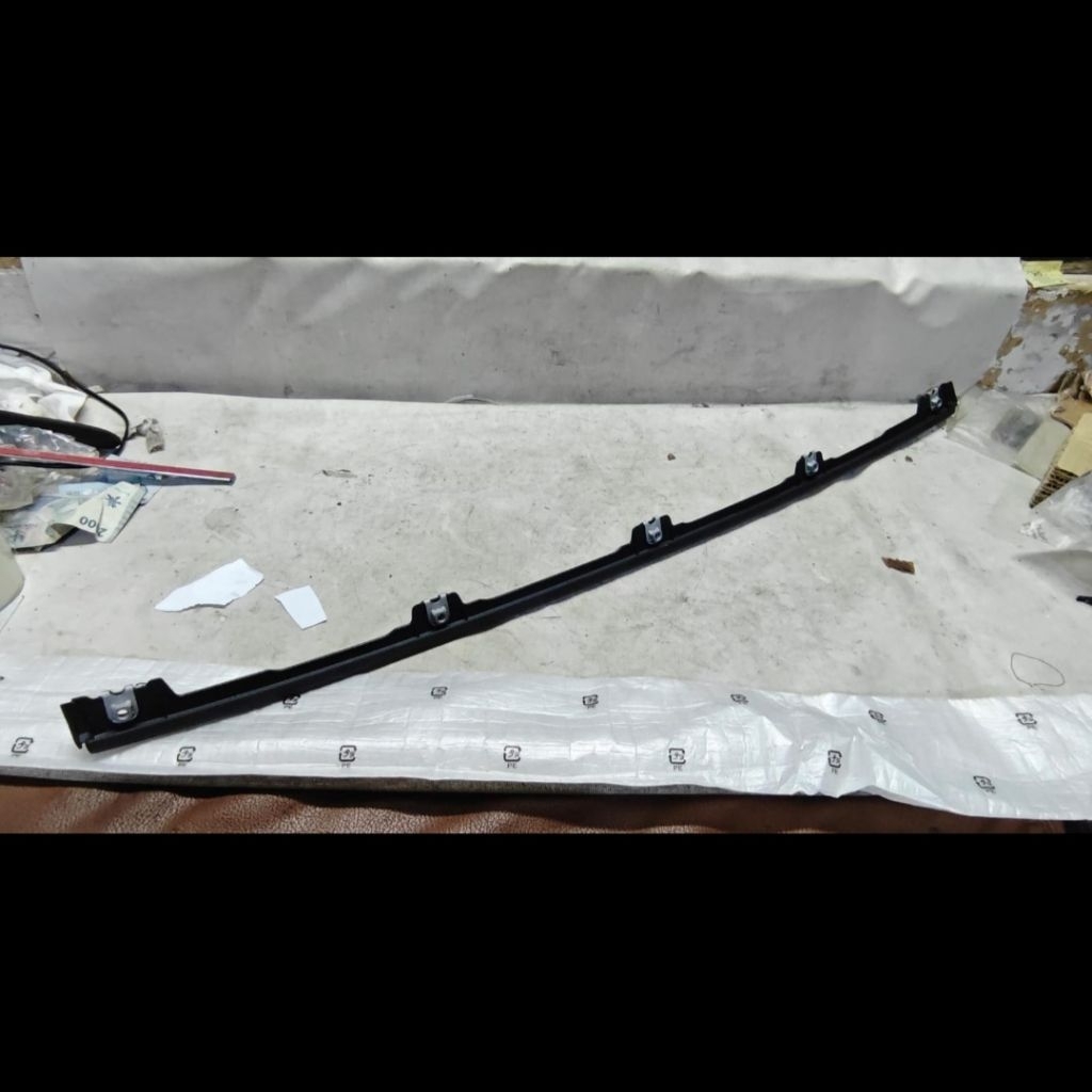 Lips skirt bodykit bemper belakang tengah honda accord cielo 94 95 original 71503-SV4-000