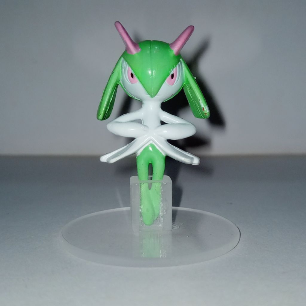 Pokemon Figure - Kirlia