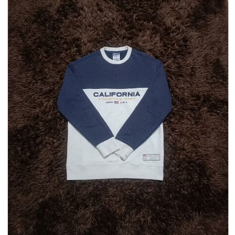 Preloved Crewneck Who Au