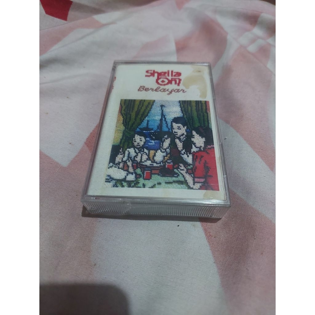 Kaset Unofficial Sheilla on 7 Berlayar