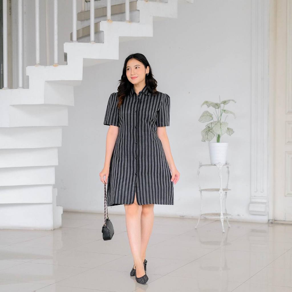 Benang Raja Dress Tenun Blangket Lurik Hitam Abu